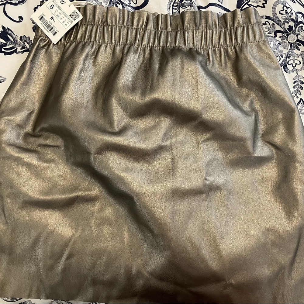 Zara metallic skirt with pockets
